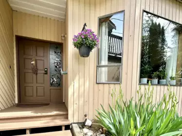 729 Maplewood Lane, Gibsons, BC, Gibsons — Single Family Residence for sale