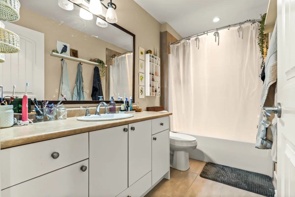 Garage Interior Photo of 915 Thistle Place, Britannia Beach, BC