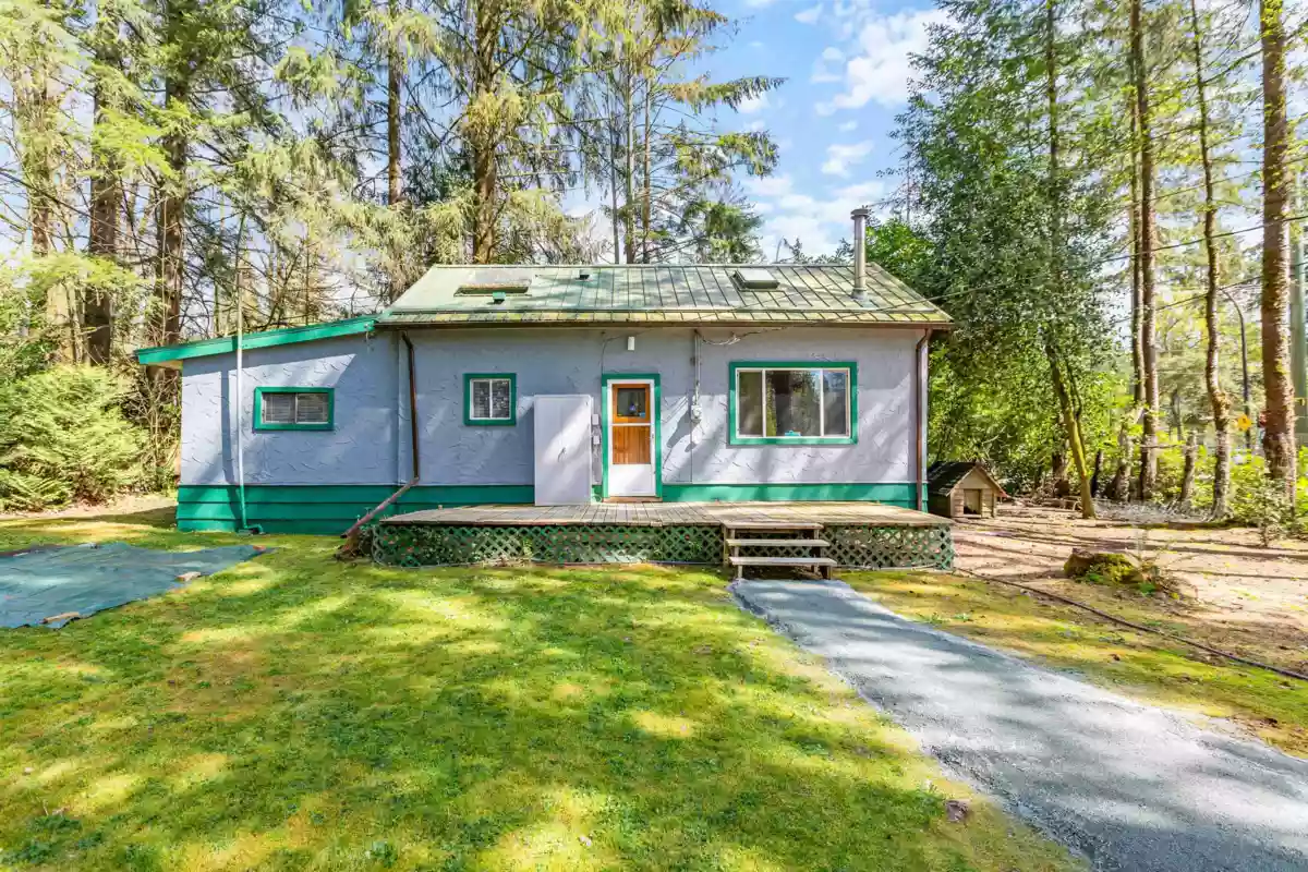 Garden / Landscaping Photo of 13209 232 Street, Maple Ridge, BC