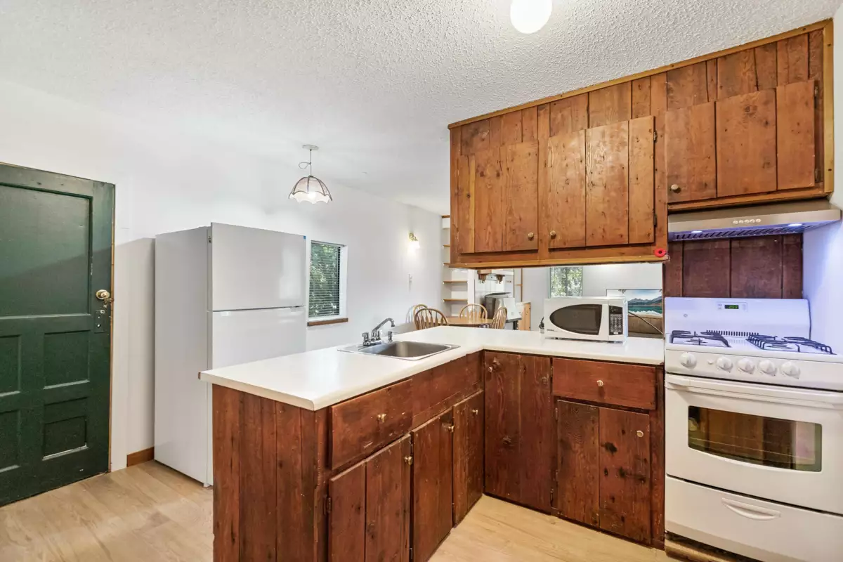 Powder Room Photo of 13209 232 Street, Maple Ridge, BC