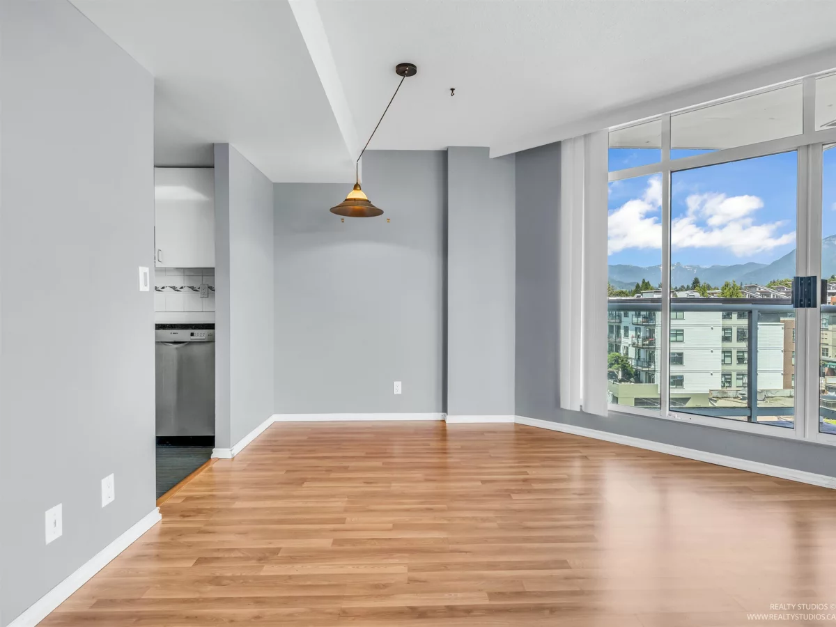 Dining Area Photo of 903 130 E 2nd Street, North Vancouver, BC