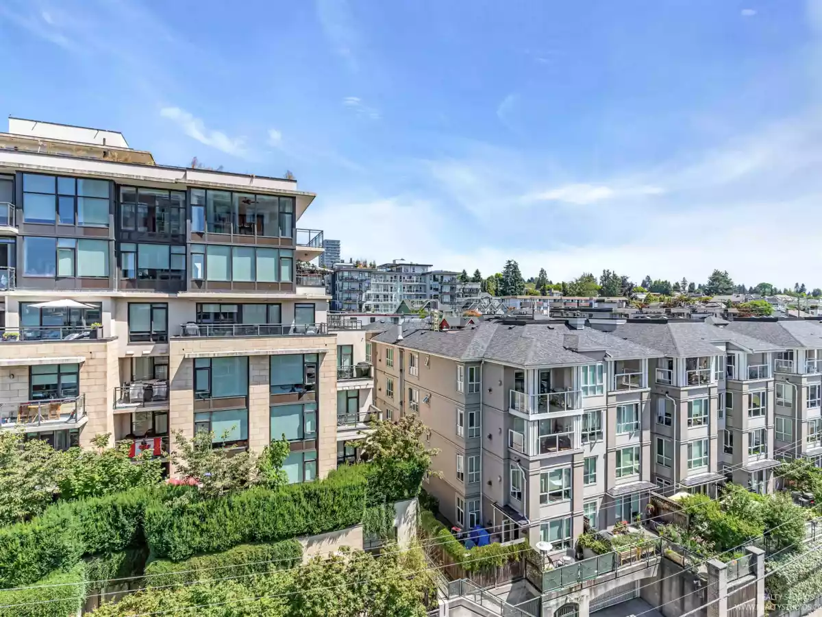 Garden / Landscaping Photo of 903 130 E 2nd Street, North Vancouver, BC