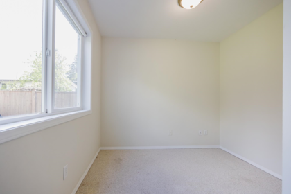 Hallway Photo of 1 45821 Thomas Road, Chilliwack, BC