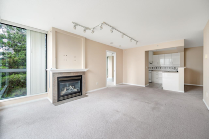 301 4788 Hazel Street, Burnaby, BC, Burnaby — Apartment/Condo for sale