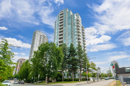 301 4788 Hazel Street, Burnaby, BC, Burnaby — Apartment/Condo for sale