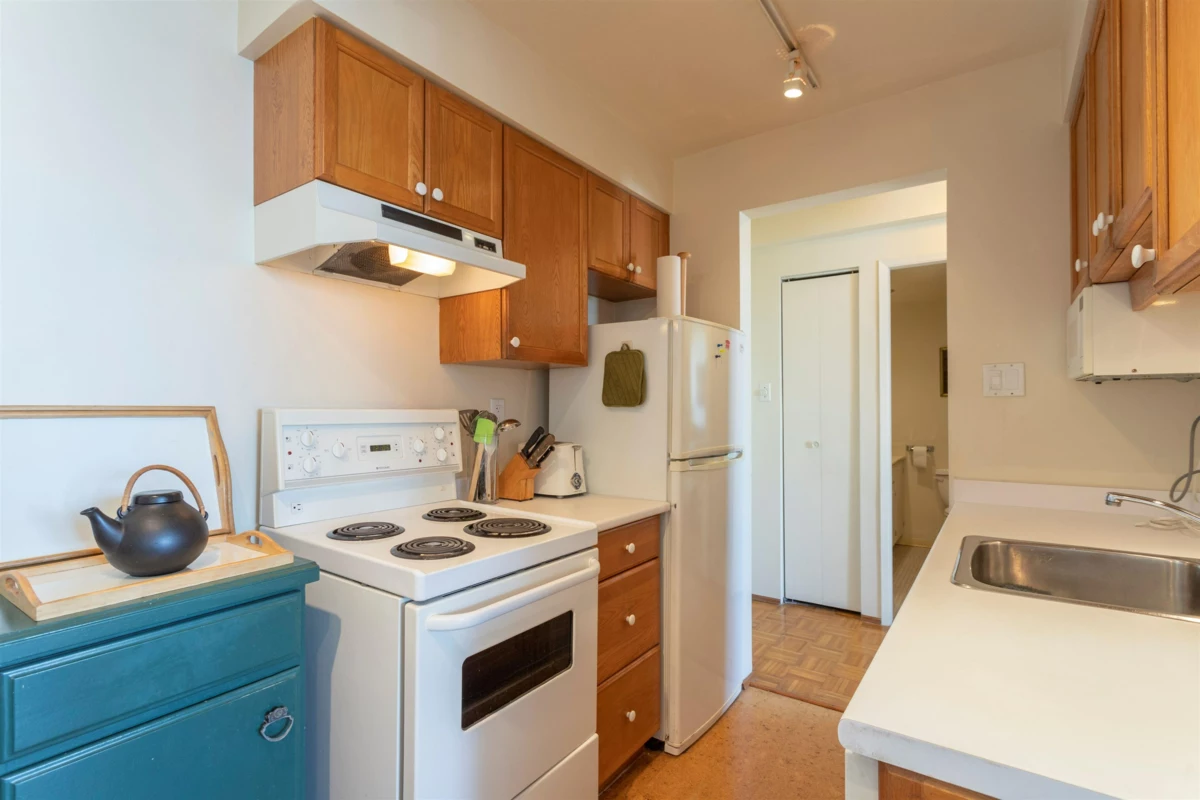 Bedroom 2 Photo of 904 1850 Comox Street, Vancouver, BC