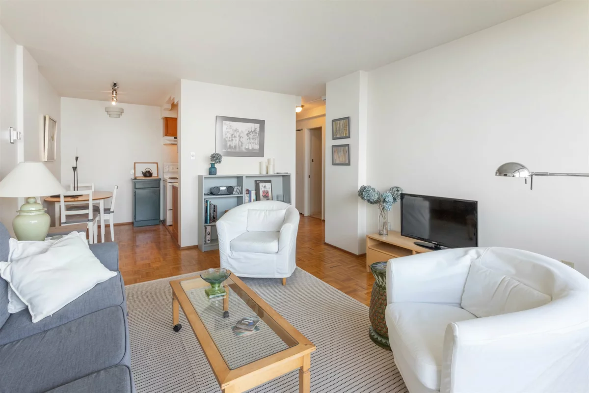 Breakfast Nook Photo of 904 1850 Comox Street, Vancouver, BC