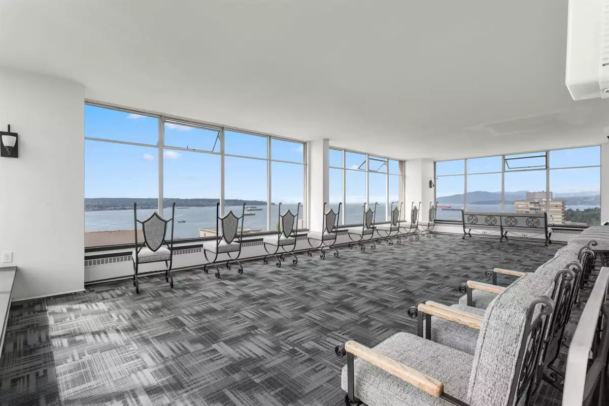 Hallway Photo of 904 1850 Comox Street, Vancouver, BC