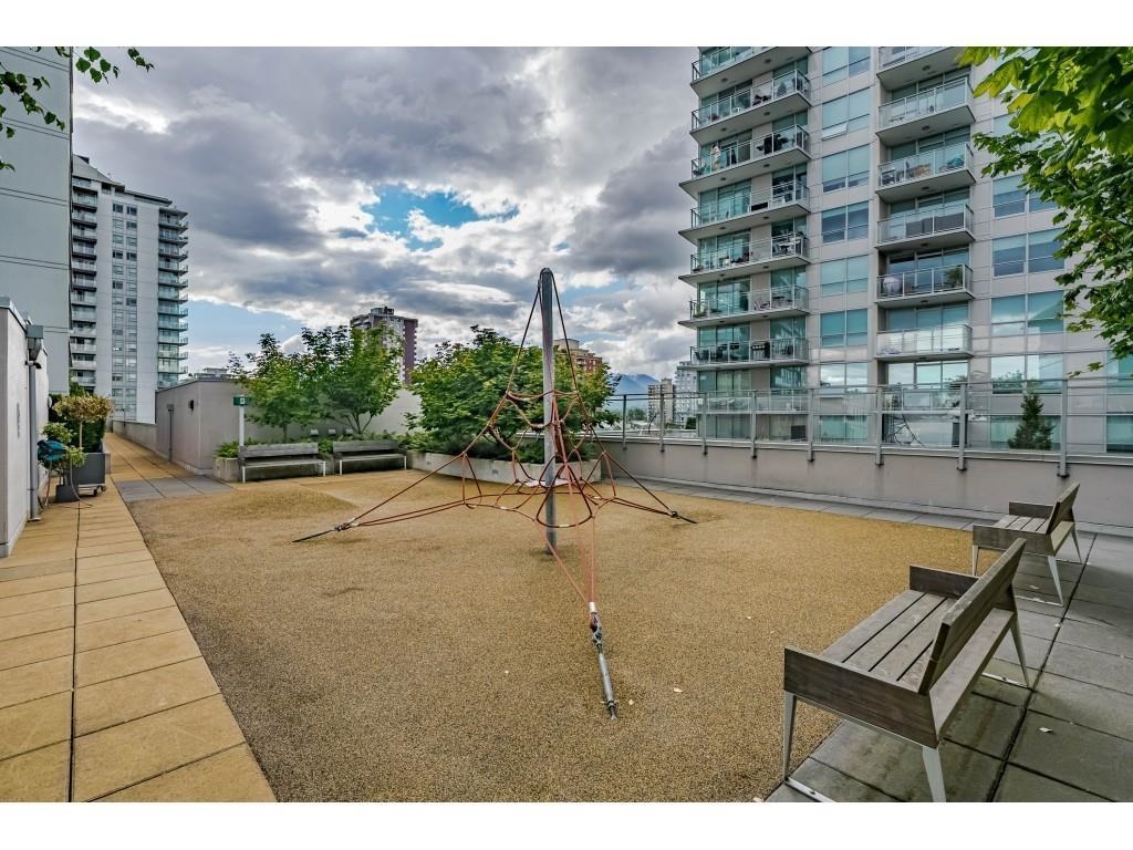 Basement Recreation Room Photo of 1401 112 E 13th Street, North Vancouver, BC