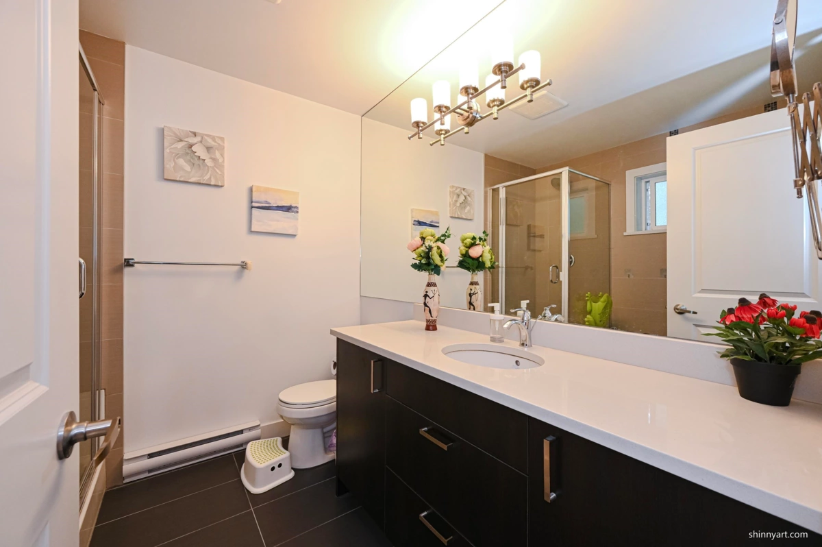 Mudroom Photo of 15 8200 Blundell Road, Richmond, BC