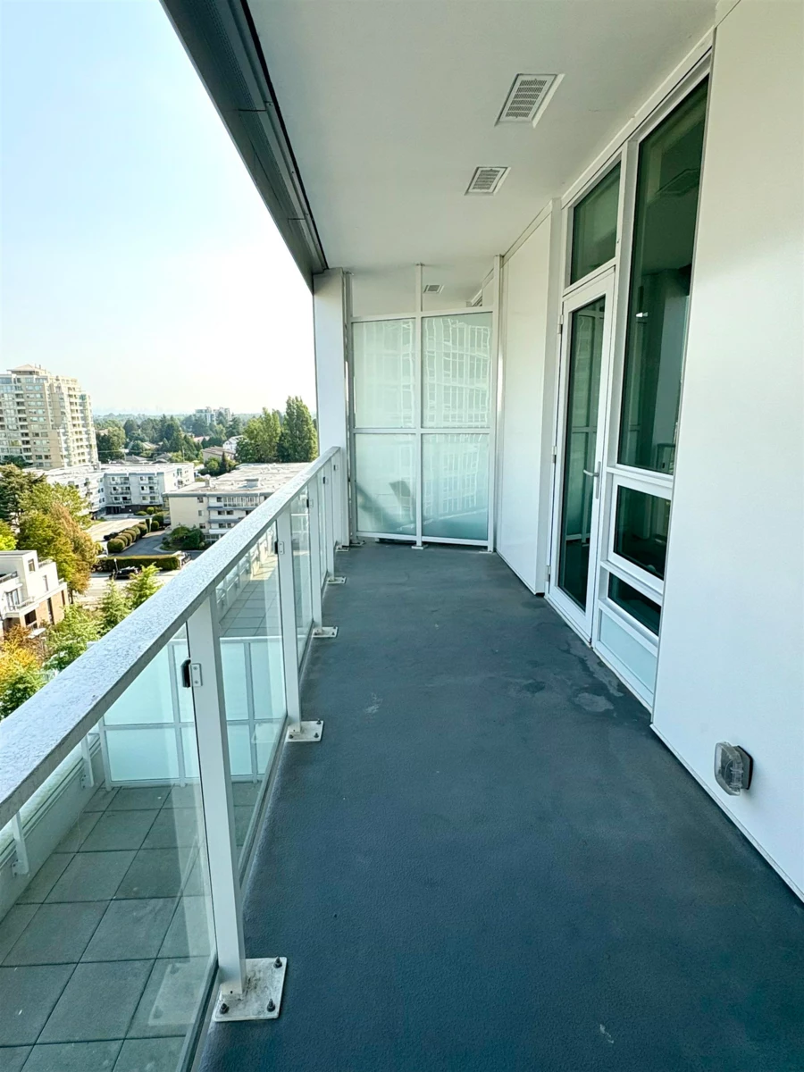 Primary Bathroom Photo of 1004 6328 No. 3 Road, Richmond, BC