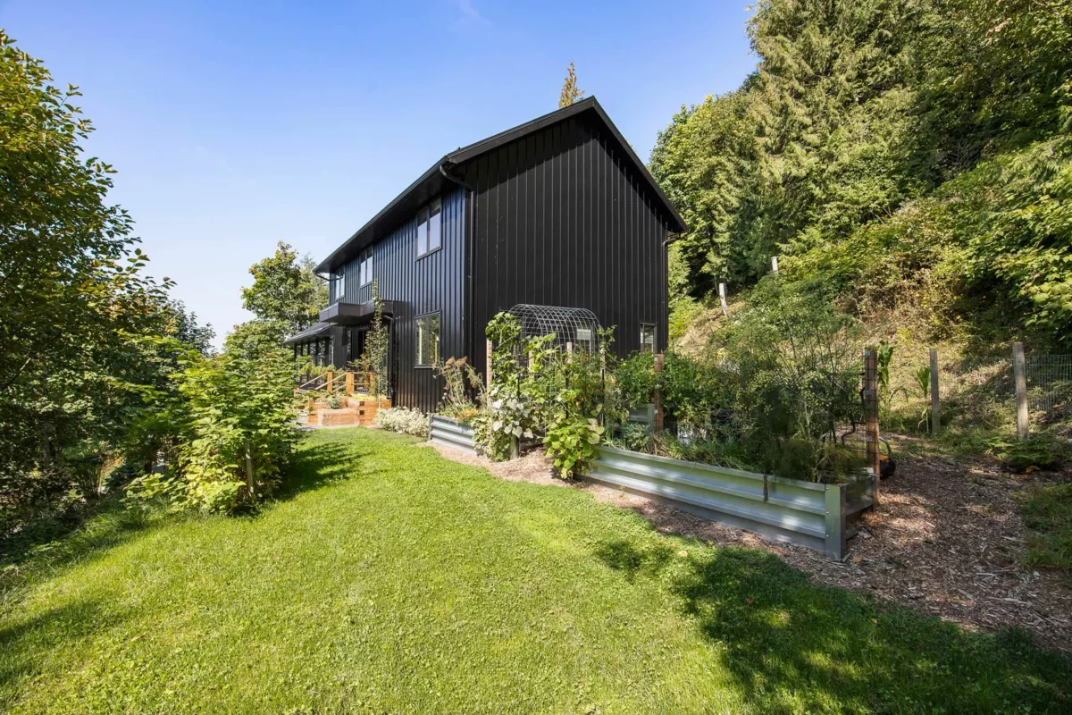 Front Yard Photo of 48811 Elk View Road, Chilliwack, BC