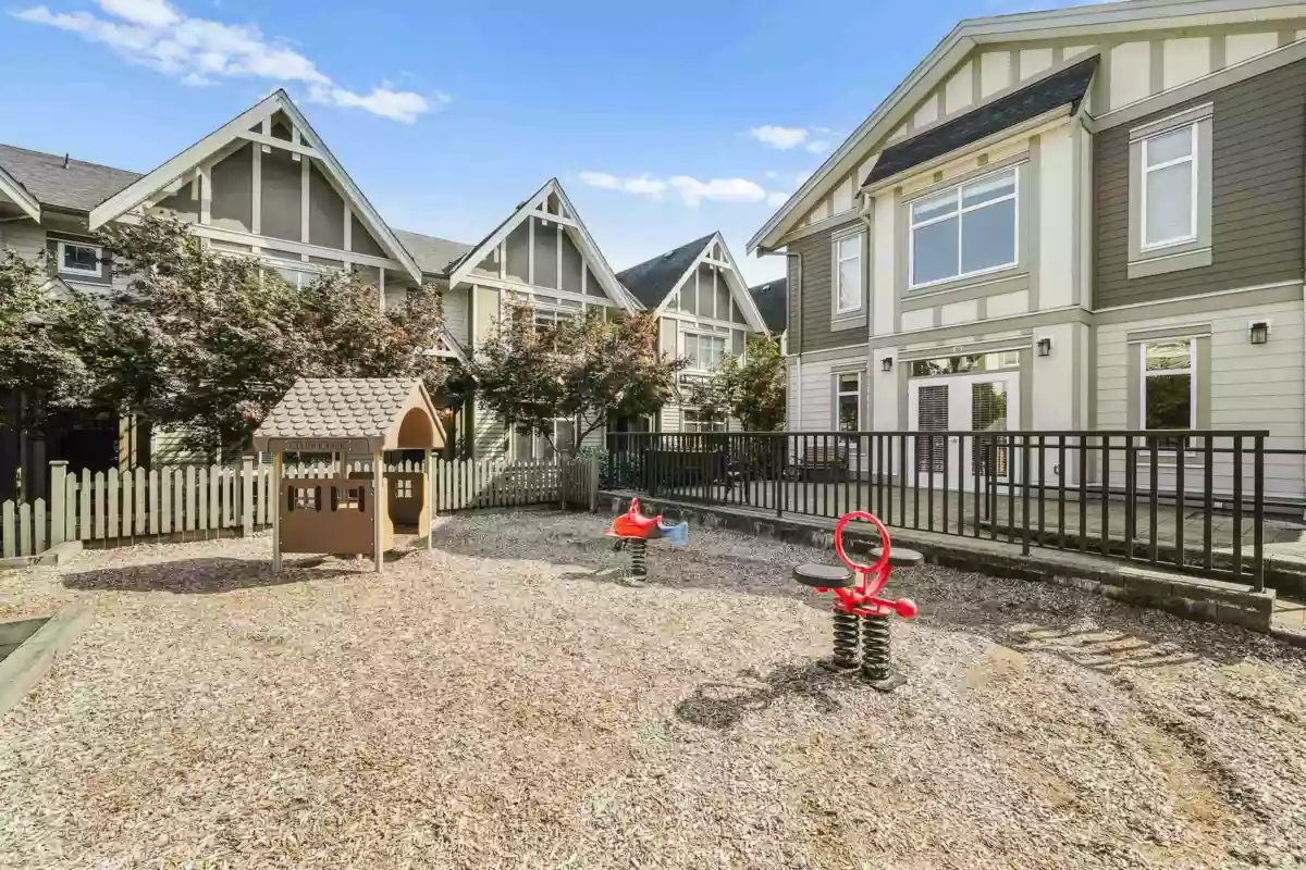 Outdoor Patio Photo of 32 6588 195a Street, Surrey, BC