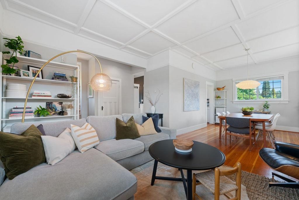 Dining Area Photo of 1750 Mcguire Avenue, North Vancouver, BC