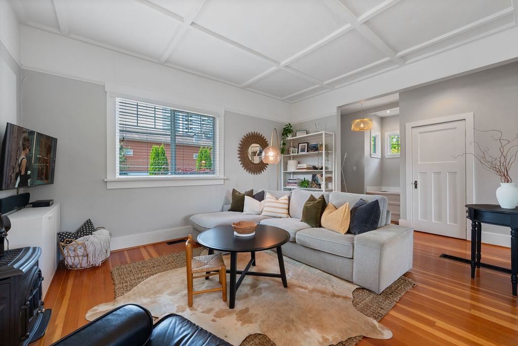 Family Room Photo of 1750 Mcguire Avenue, North Vancouver, BC