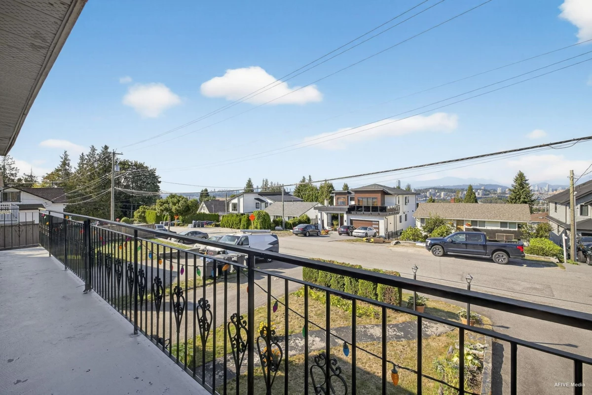 Bedroom 3 Photo of 11640 98a Avenue, Surrey, BC