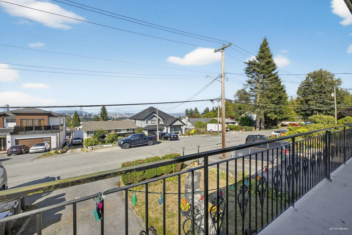 Bedroom 4 Photo of 11640 98a Avenue, Surrey, BC