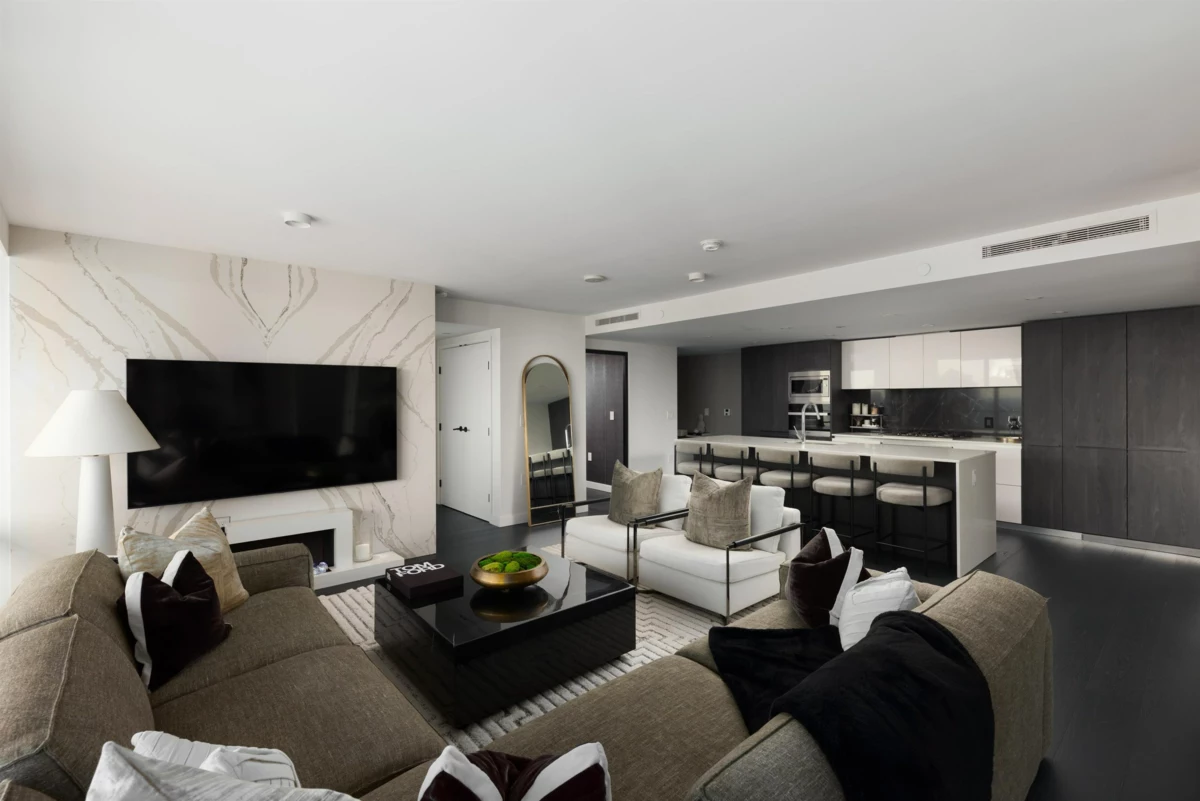 Dining Area Photo of 2504 1111 Richards Street, Vancouver, BC