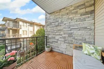 306 1152 Windsor Mews, Coquitlam, BC, Coquitlam — Apartment/Condo for sale