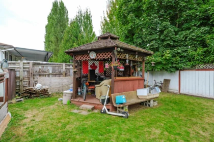 Breakfast Nook Photo of 9253 137a Street, Surrey, BC
