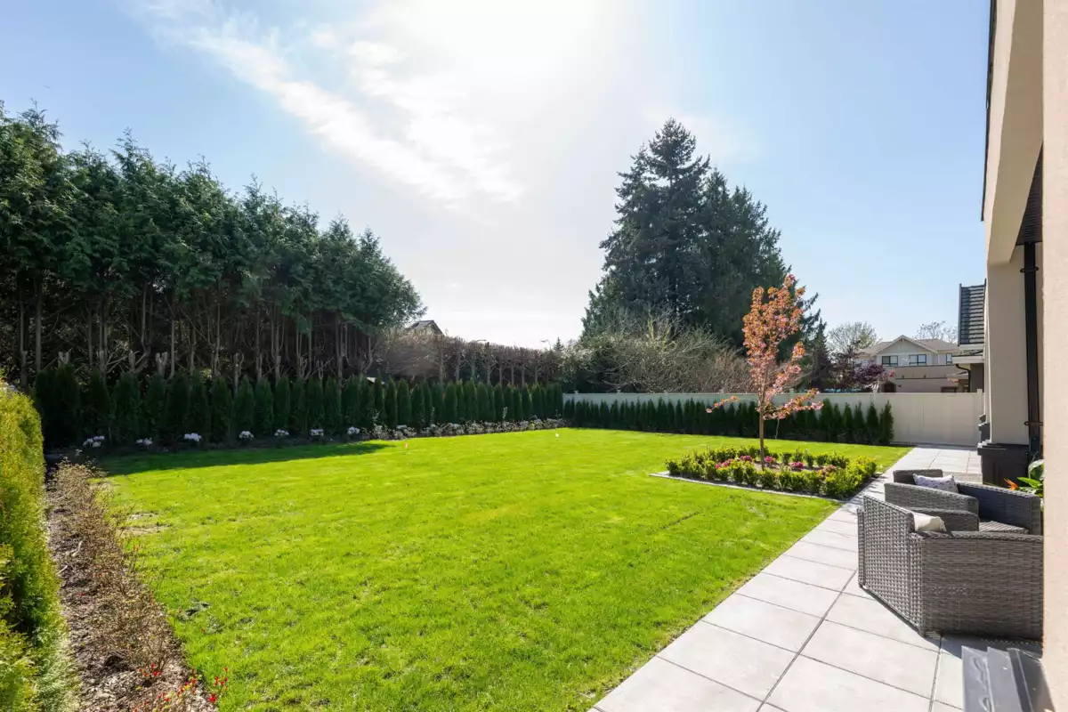 Staircase Photo of 6120 Maple Road, Richmond, BC