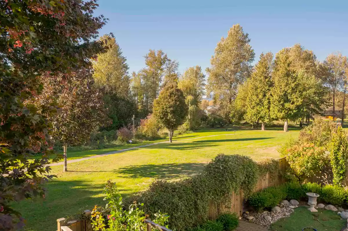 Breakfast Nook Photo of 8558 Mccutcheon Avenue, Chilliwack, BC