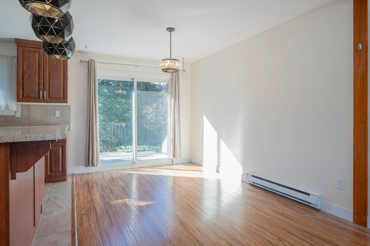 Kitchen Photo of 8558 Mccutcheon Avenue, Chilliwack, BC