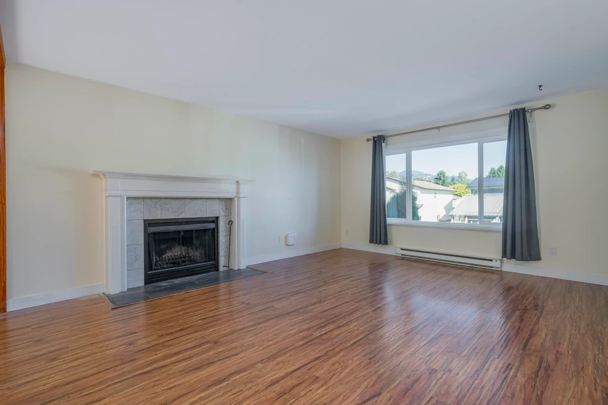 Primary Bathroom Photo of 8558 Mccutcheon Avenue, Chilliwack, BC