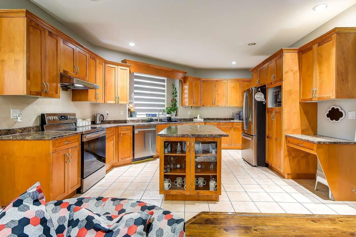 Primary Bathroom Photo of 14496 67b Avenue, Surrey, BC