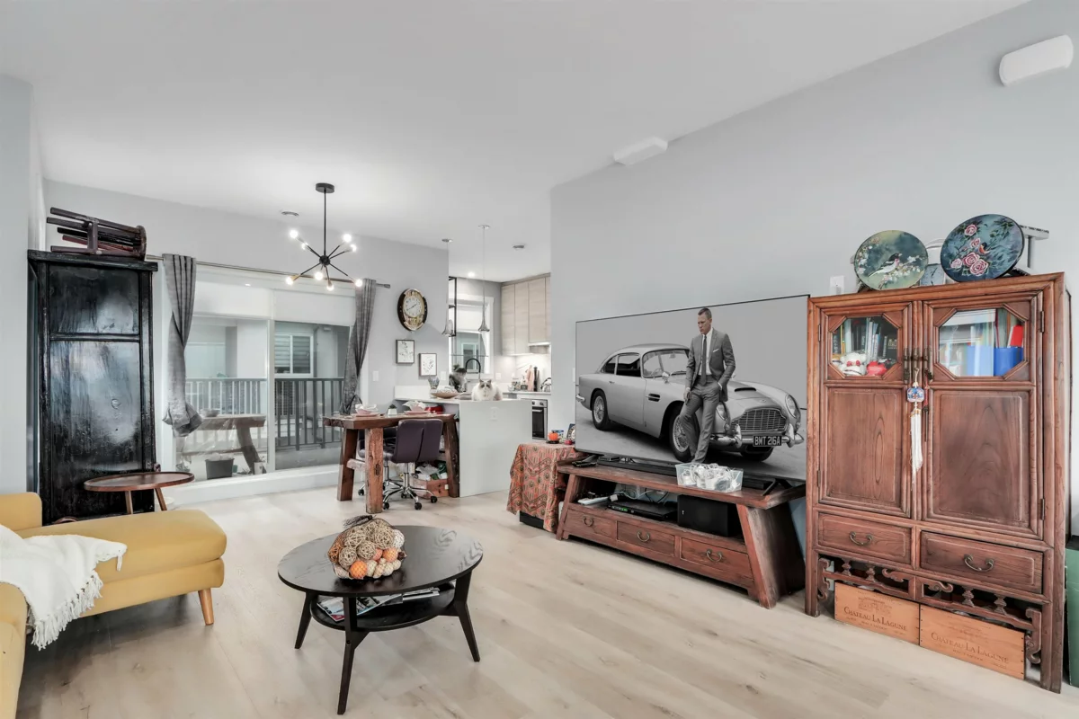Kitchen Island Photo of 4 6017 No. 4 Road, Richmond, BC