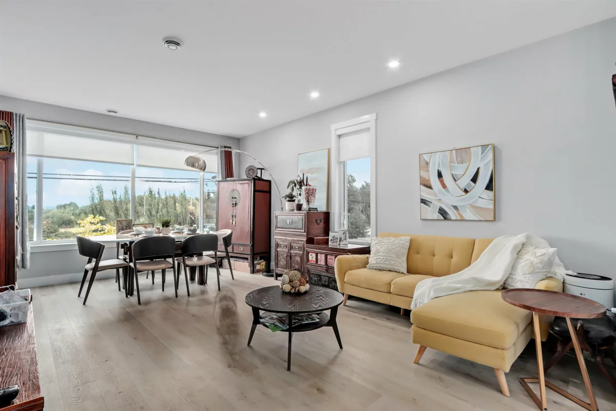 Kitchen Photo of 4 6017 No. 4 Road, Richmond, BC