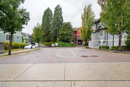 66 6575 192 Street, Surrey, BC, Surrey — Townhouse for sale