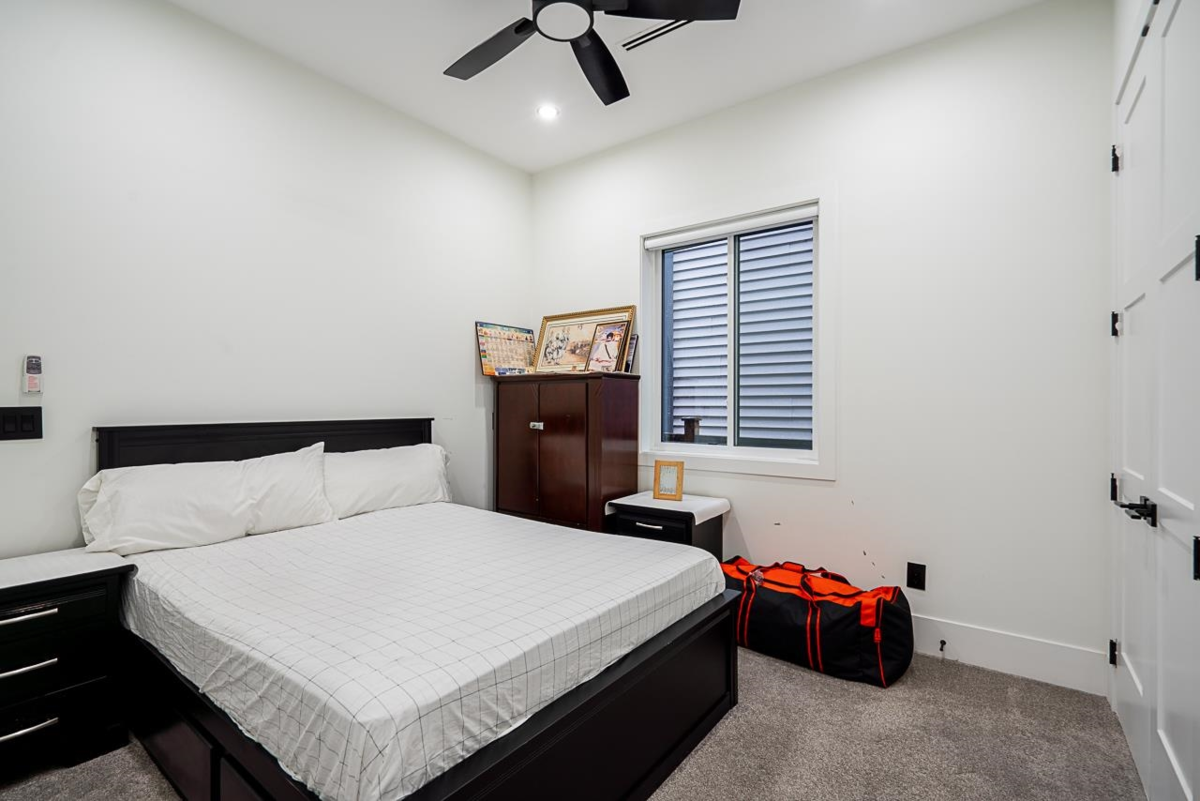 Bedroom 2 Photo of 1 4581 Sumas Mountain Road, Abbotsford, BC