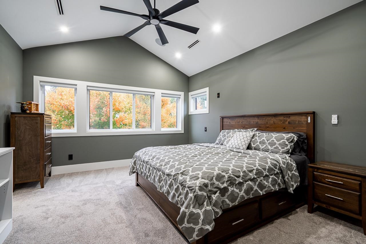 Guest Bathroom Photo of 1 4581 Sumas Mountain Road, Abbotsford, BC