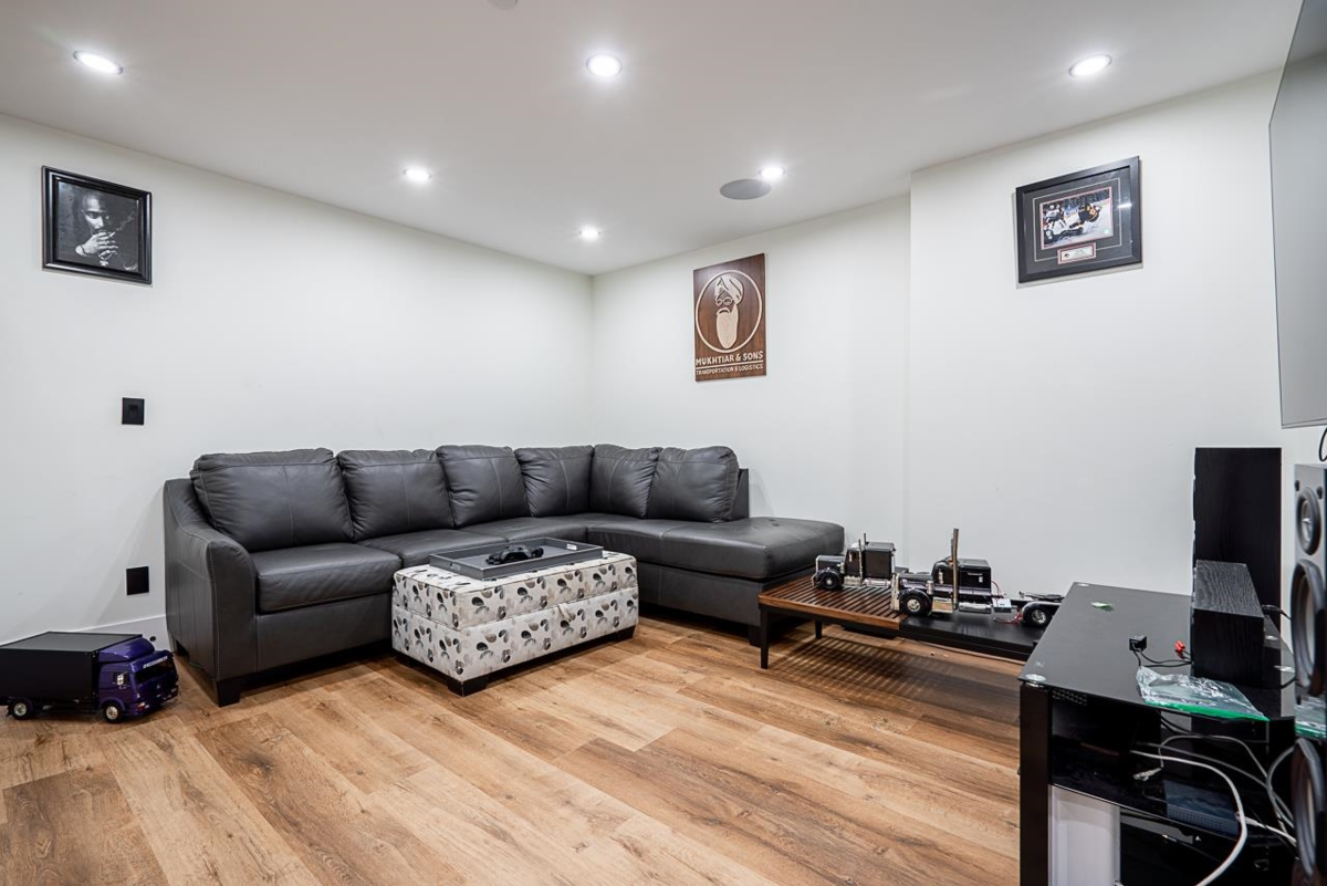 Primary Bedroom Photo of 1 4581 Sumas Mountain Road, Abbotsford, BC