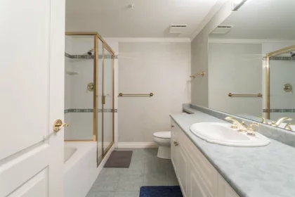 Powder Room Photo of 202 1250 55th Street, Delta, BC