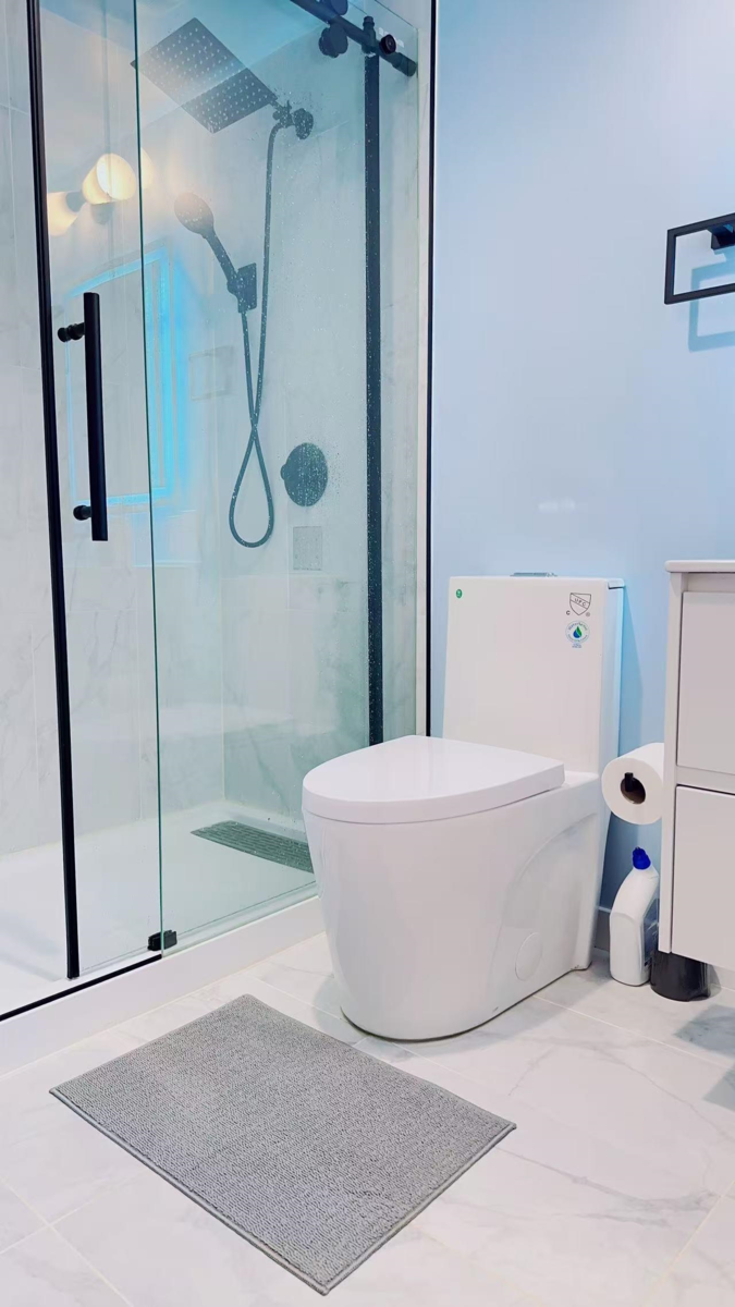 Powder Room Photo of 502 1850 Comox Street, Vancouver, BC