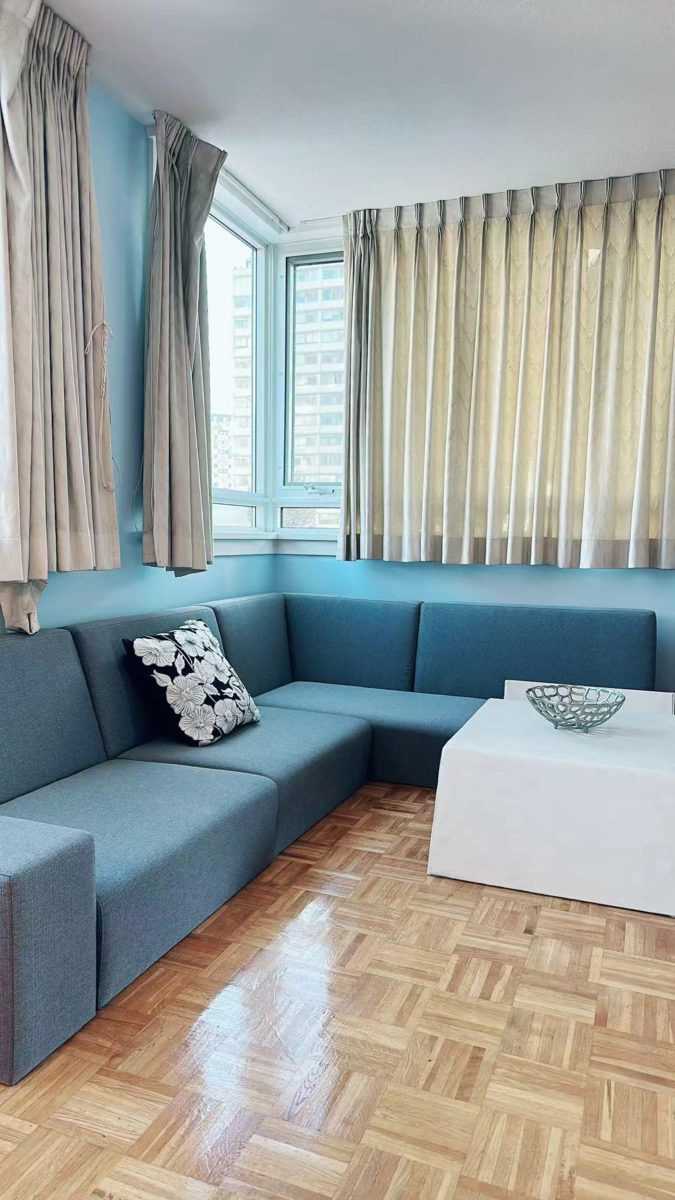 Walk-In Closet Photo of 502 1850 Comox Street, Vancouver, BC