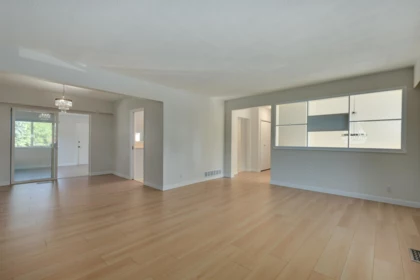 860 Howard Avenue, Burnaby, BC, Burnaby — Single Family Residence for sale