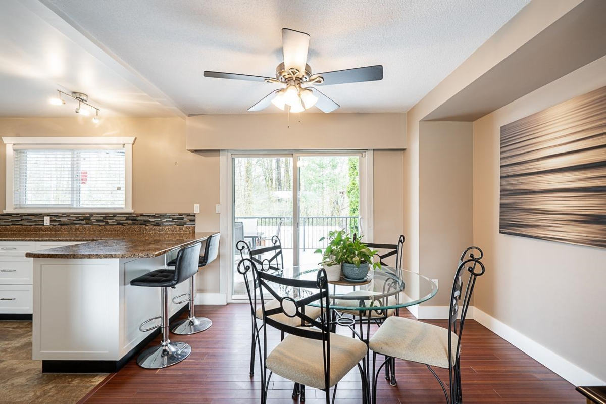 Entry Foyer Photo of 2259 Prairie Avenue, Port Coquitlam, BC