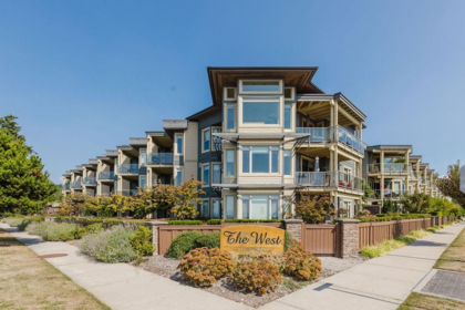 241 5160 Davis Bay Road, Sechelt, BC, Sechelt District — 1 bed apartment/condo for sale