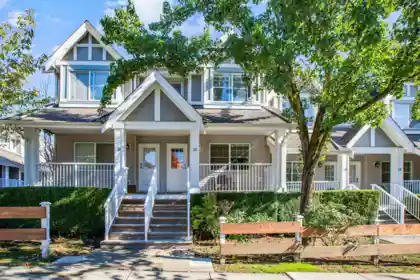 30 6555 192a Street, Surrey, BC, Surrey — Townhouse for sale