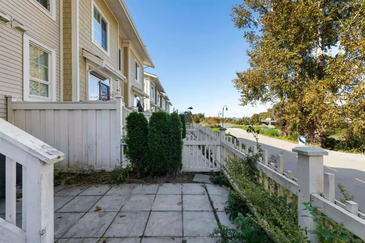 Basement Recreation Room Photo of 27 5551 Admiral Way, Ladner, BC