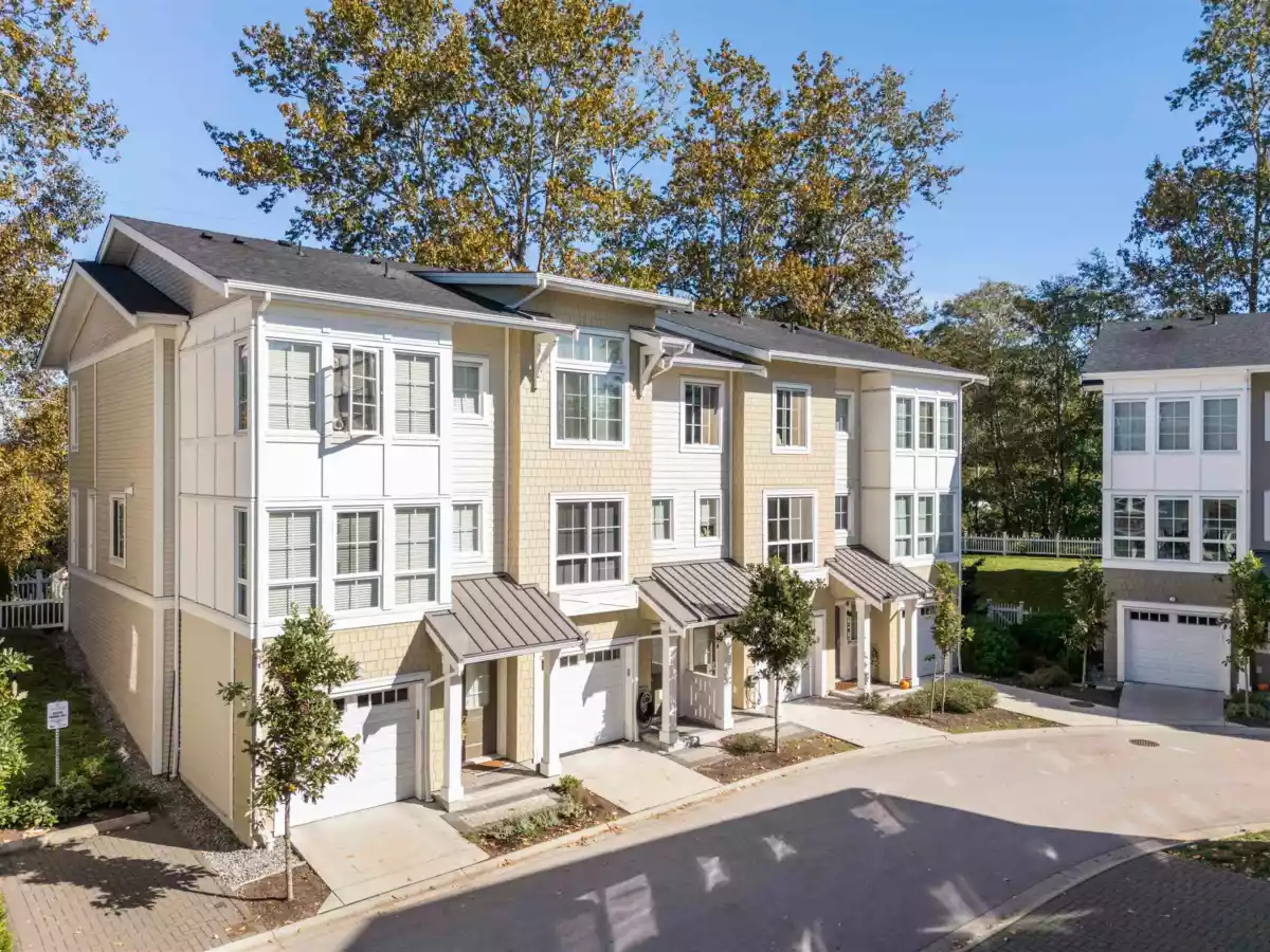 Exterior Front Photo of 27 5551 Admiral Way, Ladner, BC