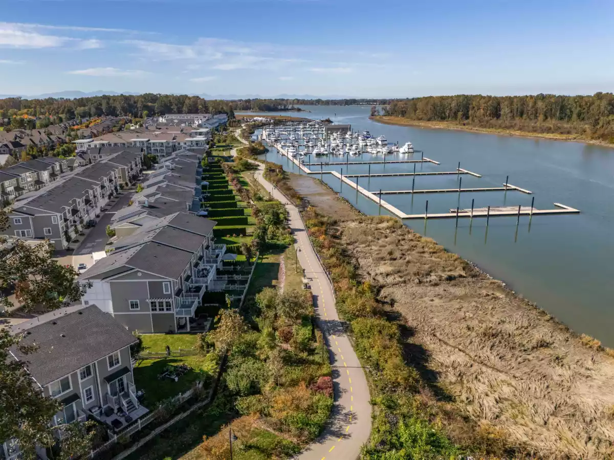 Garage Interior Photo of 27 5551 Admiral Way, Ladner, BC