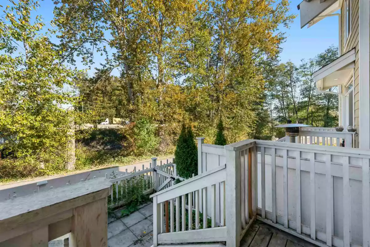 Guest Bathroom Photo of 27 5551 Admiral Way, Ladner, BC