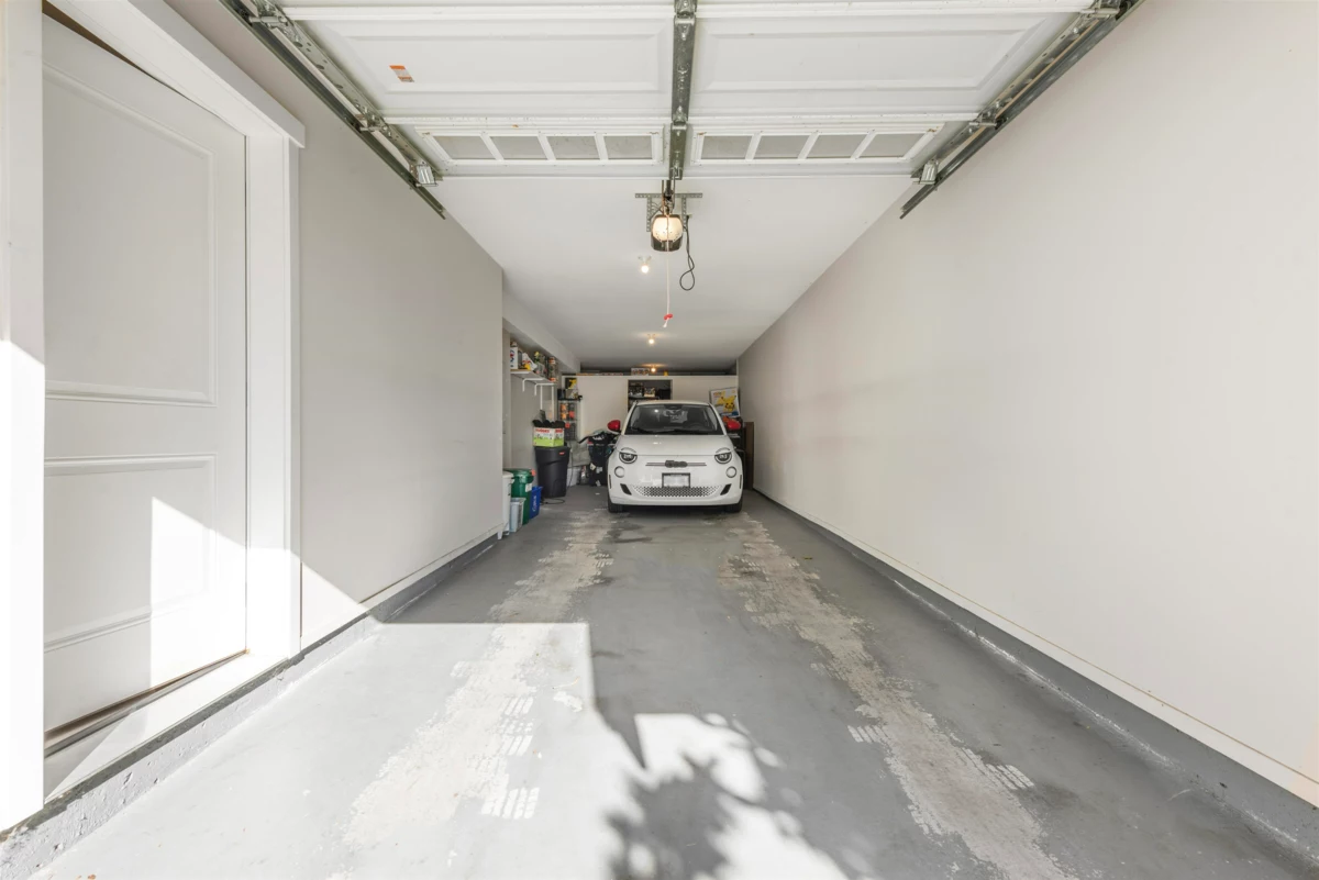 Laundry Room Photo of 27 5551 Admiral Way, Ladner, BC