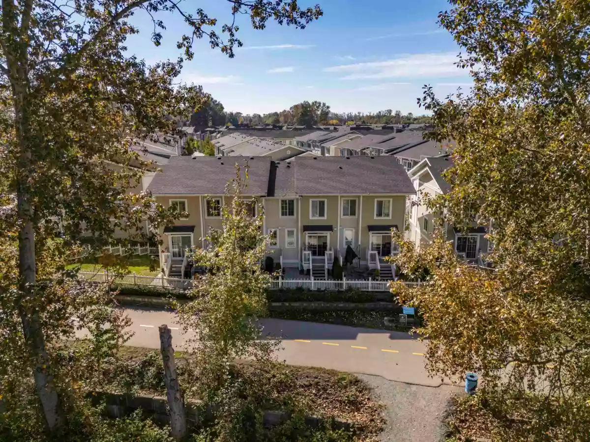 Outdoor Deck Photo of 27 5551 Admiral Way, Ladner, BC