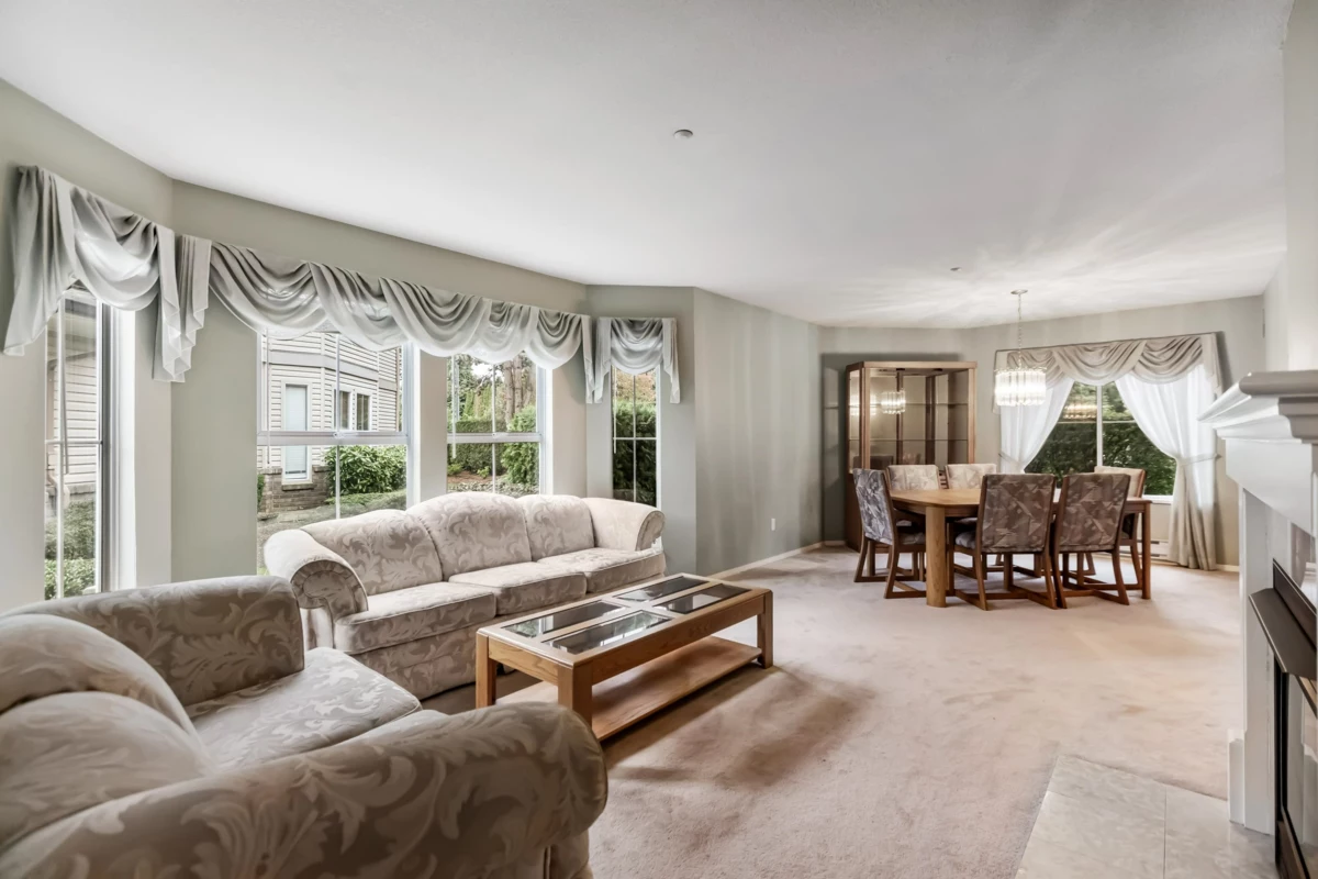 Dining Area Photo of 5 19060 Ford Road, Pitt Meadows, BC