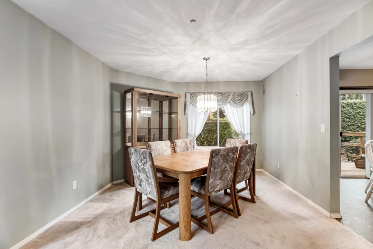 Primary Bathroom Photo of 5 19060 Ford Road, Pitt Meadows, BC